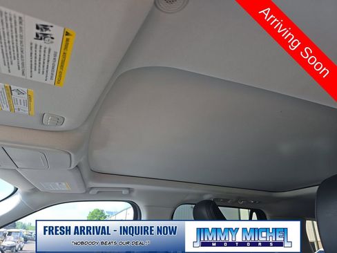 Used 2025 Ford Expedition Max Platinum AWD/4WD image 6