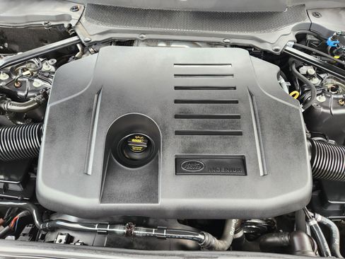 Used 2022 Land Rover Discovery HSE R-Dynamic image 33