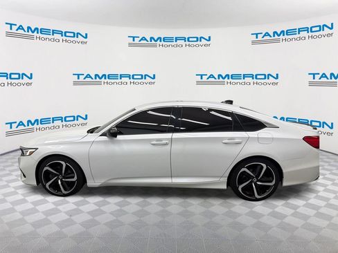 Used 2021 Honda Accord Sport image 2