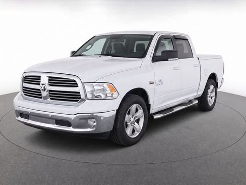 Used 2019 RAM 1500 Big Horn AWD/4WD image 3