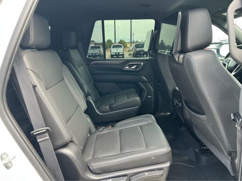 Used 2021 Chevrolet Tahoe Z71 w/ Luxury Package AWD/4WD image 25