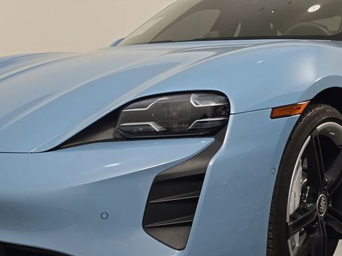 Certified 2020 Porsche Taycan Turbo AWD/4WD image 12