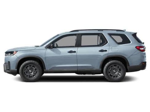 New 2026 Honda Pilot TrailSport image 3