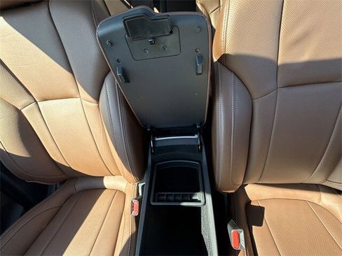 Used 2024 Subaru Ascent Touring image 21