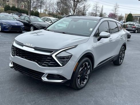 Used 2025 Kia Sportage SX image 8
