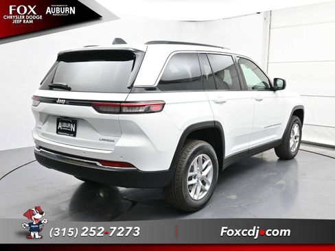 New 2025 Jeep Grand Cherokee Laredo X w/ Luxury Tech Group I image 11