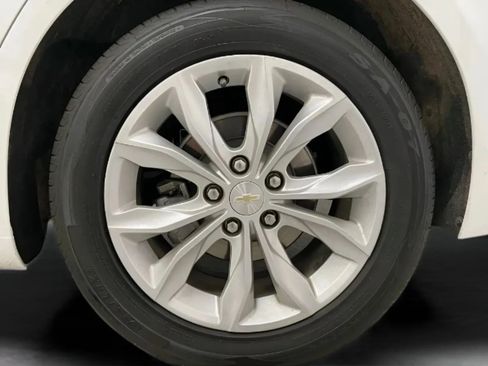Used 2021 Chevrolet Malibu LT FWD image 26