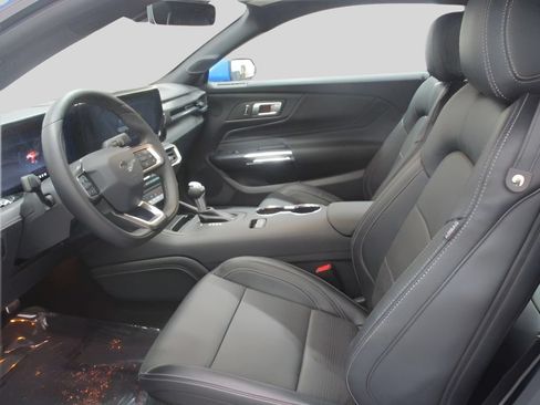 Used 2024 Ford Mustang GT Premium RWD image 11