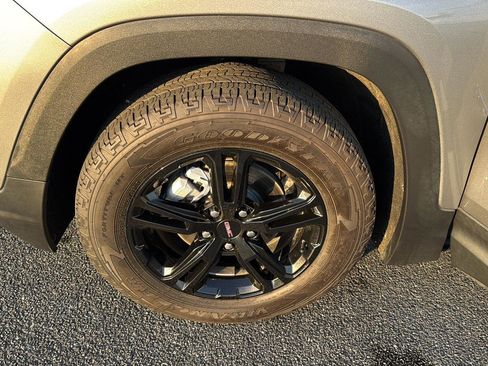 Used 2024 GMC Terrain AT4 image 36