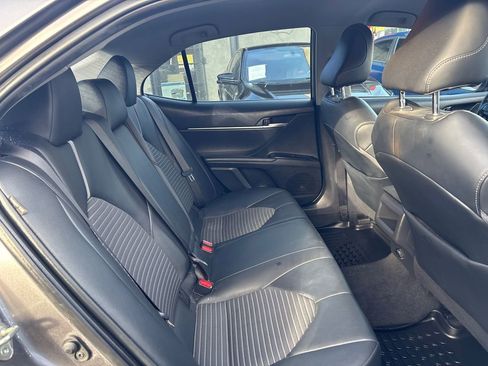 Used 2020 Toyota Camry SE image 17