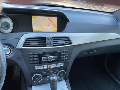 Used 2012 Mercedes-Benz C 250 Coupe image 17