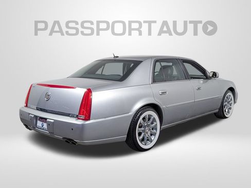 Used 2008 Cadillac DTS w/ Sun And Navigation Package image 6