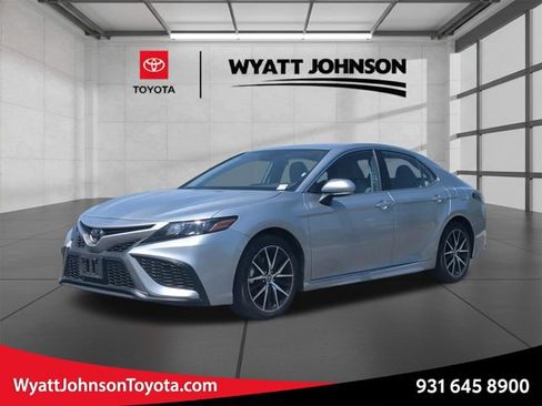 Used 2023 Toyota Camry SE FWD image 1