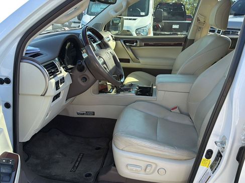 Used 2018 Lexus GX 460 Luxury AWD/4WD image 11