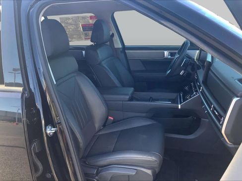 Used 2024 Hyundai Santa Fe SEL FWD image 9