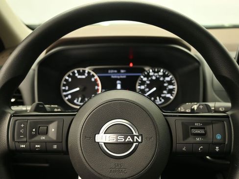 Used 2022 Nissan Rogue SV AWD/4WD image 14