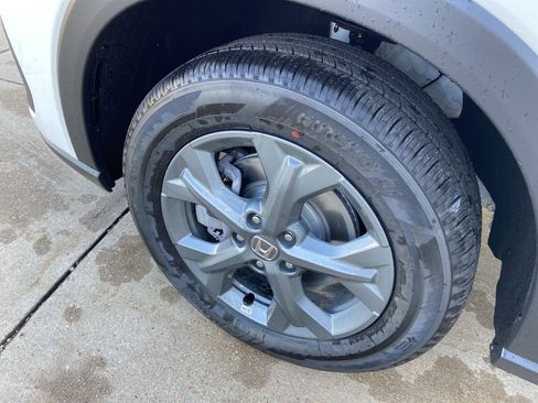 New 2027 Honda HR-V LX image 13