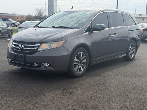 Used 2016 Honda Odyssey Touring image 2