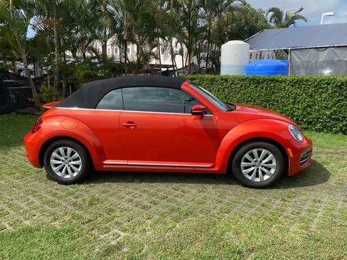 Used 2018 Volkswagen Beetle 2.0T S FWD image 8