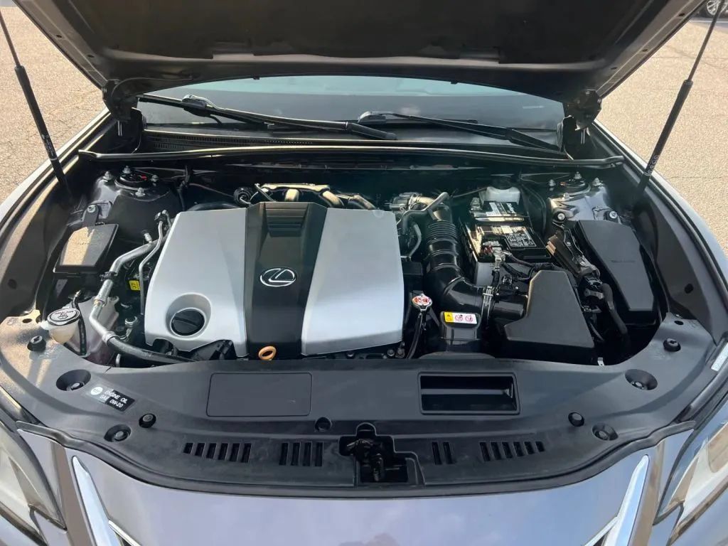 Used 2019 Lexus ES 350 w/ Premium Package FWD image 32