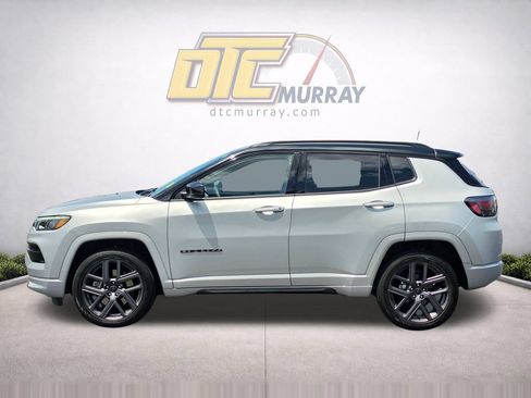 Used 2025 Jeep Compass Limited w/ High Altitude Package AWD/4WD image 8