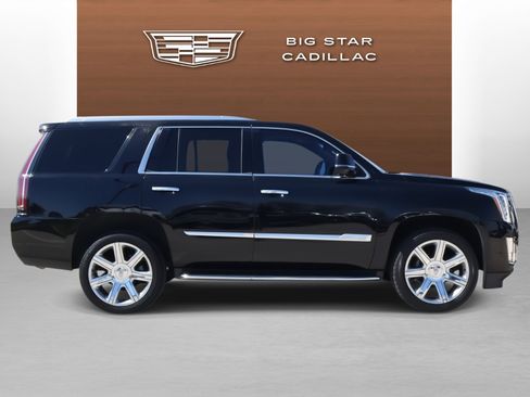 Used 2017 Cadillac Escalade Luxury image 6