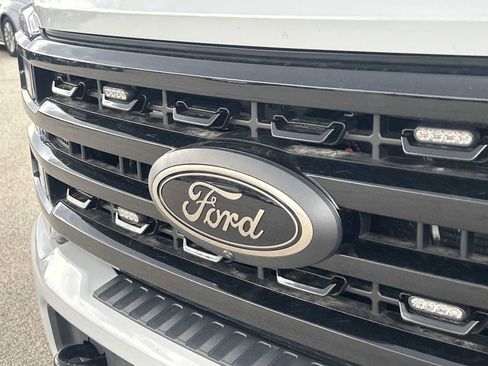 Used 2025 Ford F350 Lariat w/ Lariat Ultimate Package AWD/4WD image 11