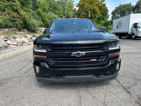 Used 2017 Chevrolet Silverado 1500 LT w/ Midnight Edition AWD/4WD image 8