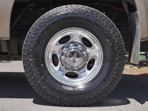 Used 2004 Ford F250 4x4 SuperCab Super Duty image 19