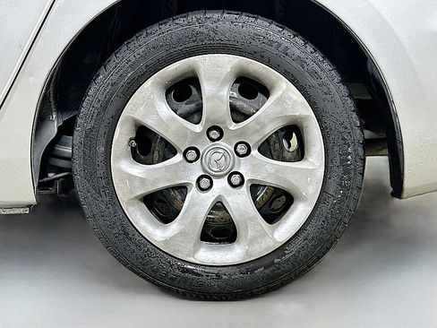 Used 2012 MAZDA MAZDA3 i Sport image 28