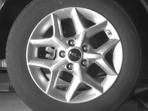 Used 2025 Kia Soul LX w/ LX Technology Package FWD image 20