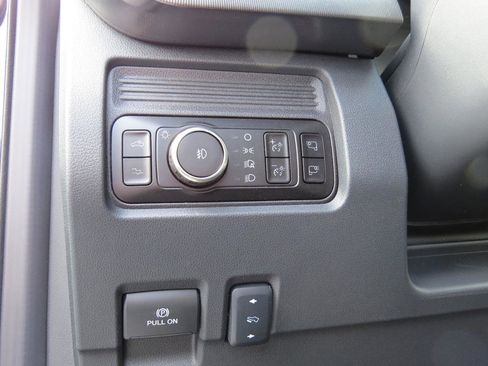 New 2025 Ford F250 Platinum image 22