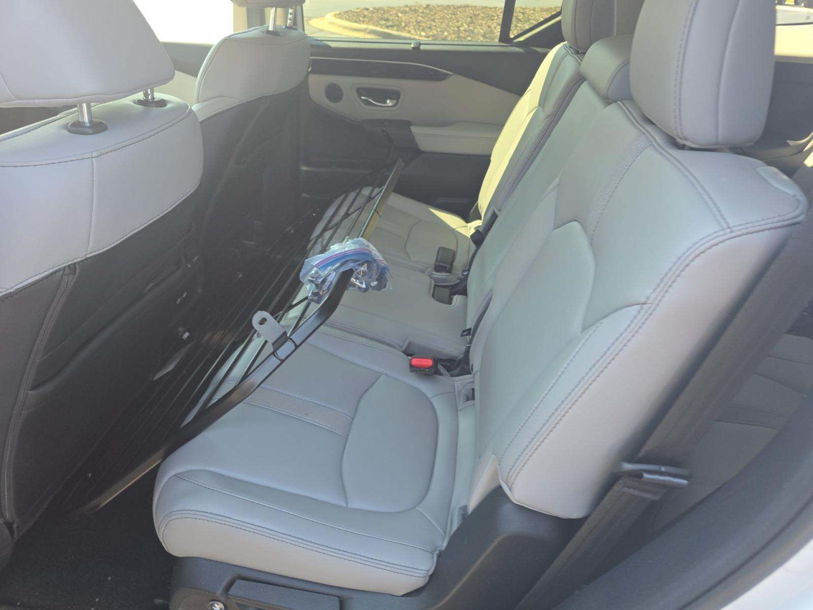 Used 2023 Honda Pilot EX-L image 9