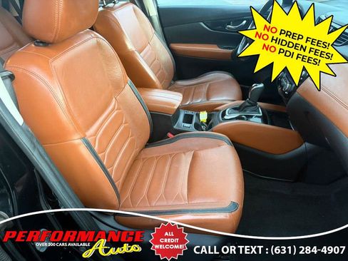 Used 2017 Nissan Rogue SL w/ SL Premium Package image 24