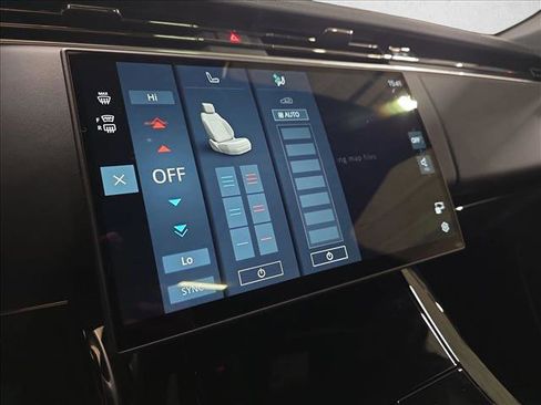 New 2026 Land Rover Range Rover Sport SE image 24