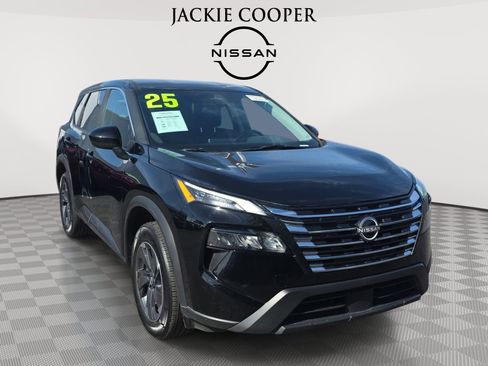 Used 2025 Nissan Rogue SV FWD image 3