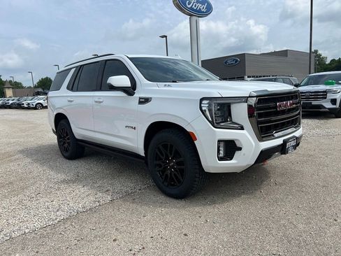 Used 2023 GMC Yukon AT4 w/ AT4 Premium Package AWD/4WD image 1