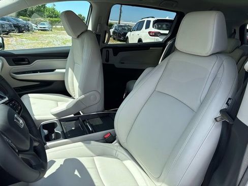 New 2026 Honda Odyssey EX-L image 6