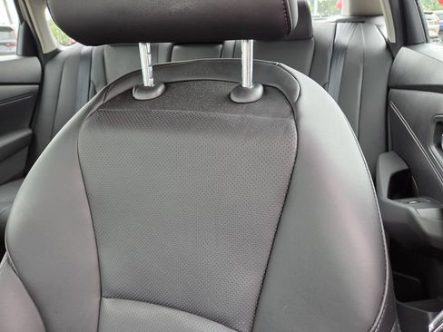 Used 2025 Honda Accord EX-L image 19