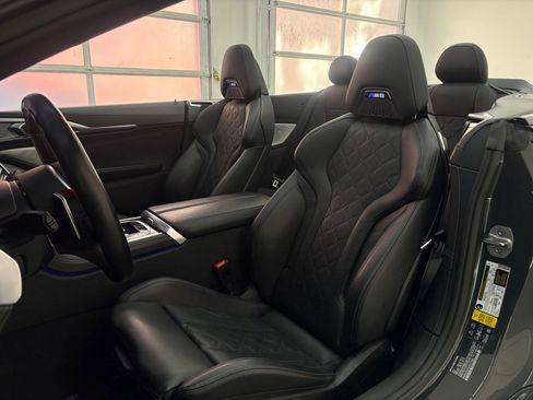 Used 2020 BMW M8 Convertible image 5