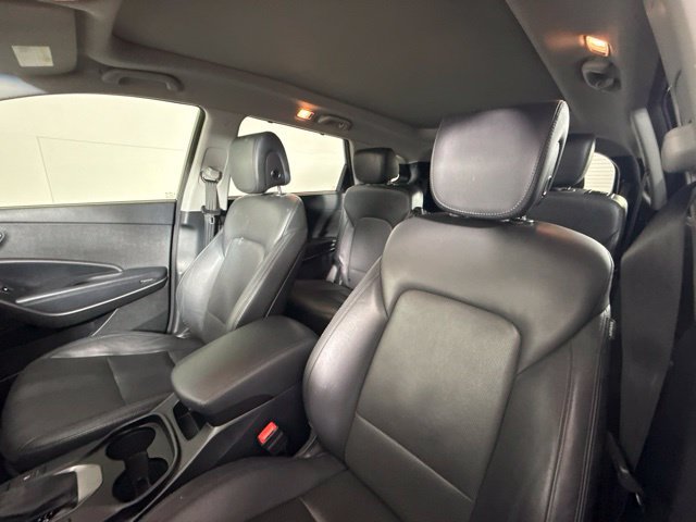 Used 2016 Hyundai Santa Fe Limited w/ Option Group 04 FWD image 18