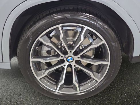 Used 2022 BMW X4 xDrive30i w/ M Sport Package 2 AWD/4WD image 31