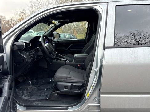 Certified 2025 Toyota Tacoma SR image 39