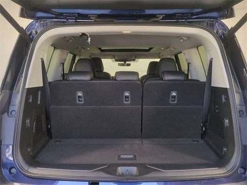 Used 2025 INFINITI QX80 Pure image 6