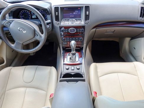 Used 2013 INFINITI G37 x Sedan w/ Premium Pkg AWD/4WD image 15