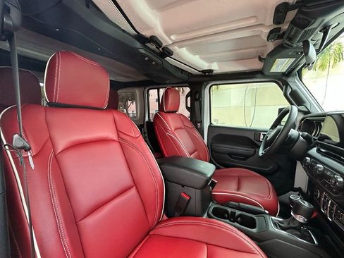 Used 2026 Jeep Wrangler Unlimited Sport AWD/4WD image 37