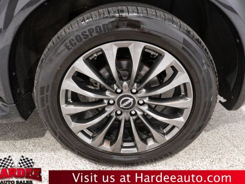 Used 2022 Nissan Armada Platinum RWD image 10