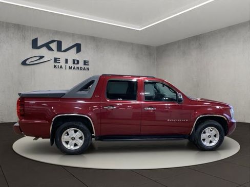 Used 2008 Chevrolet Avalanche LTZ w/ LTZ Preferred Equipment Group image 4