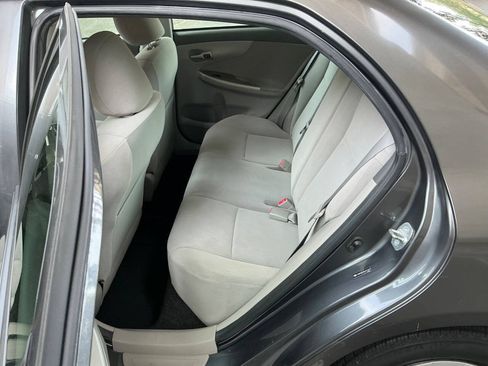 Used 2010 Toyota Corolla LE w/ All Weather Guard Pkg FWD image 11
