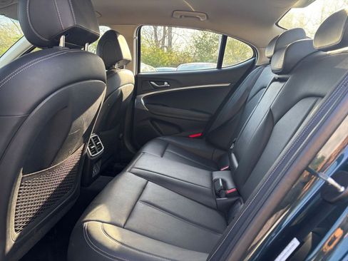 Used 2025 Genesis G70 2.5T RWD image 25